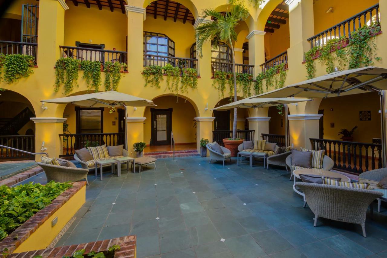 Hotel El Convento San Juan Luaran gambar