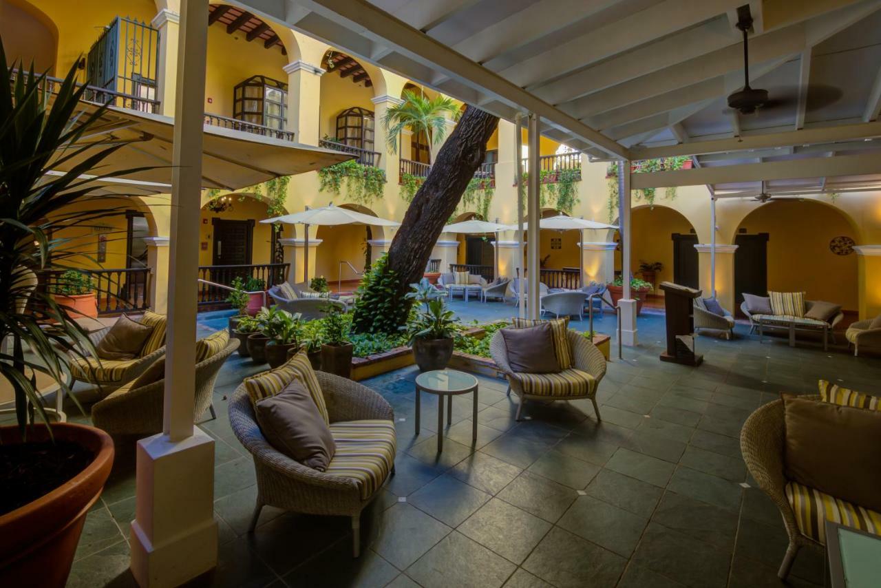 Hotel El Convento San Juan Luaran gambar